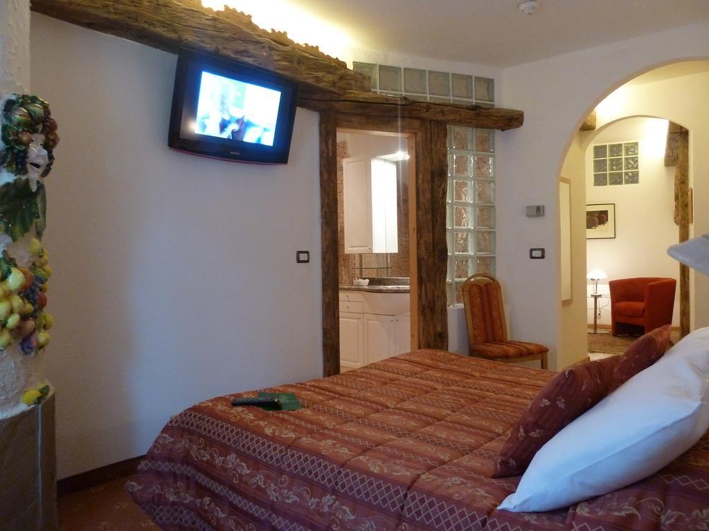 Hotel Ancora Castello-Molina di Fiemme Exteriör bild