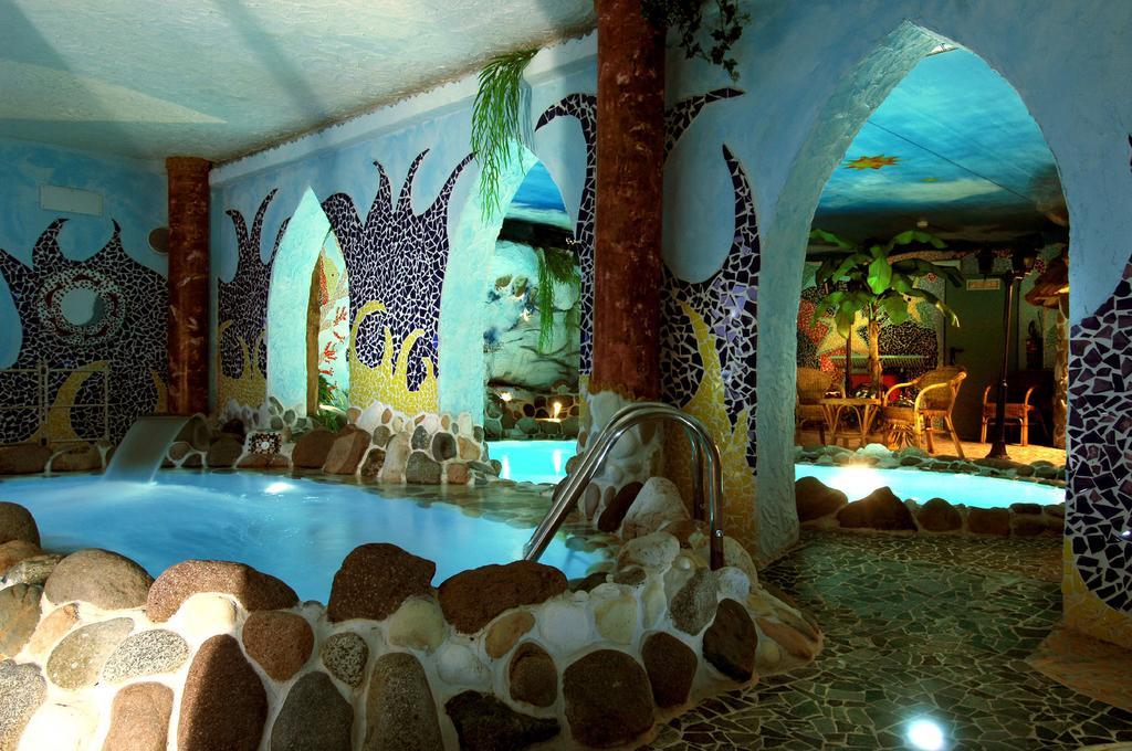 Hotel Ancora Castello-Molina di Fiemme Exteriör bild
