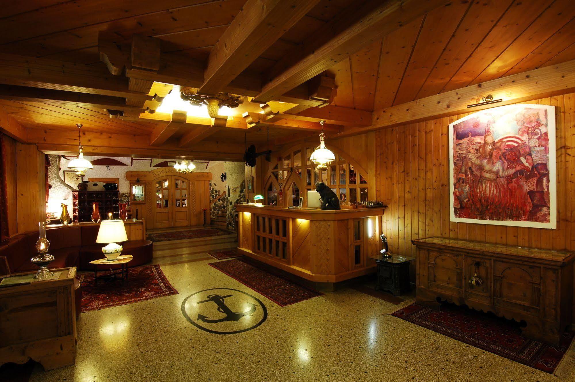 Hotel Ancora Castello-Molina di Fiemme Exteriör bild