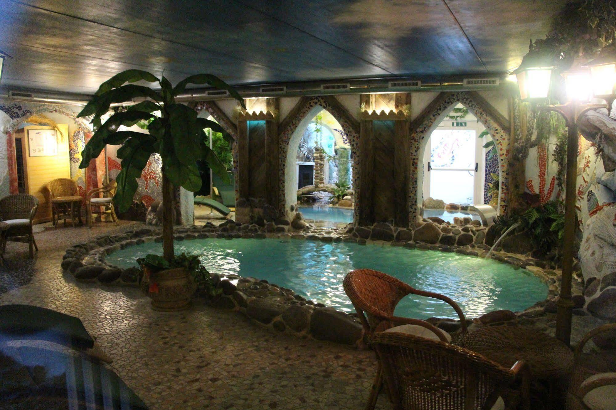 Hotel Ancora Castello-Molina di Fiemme Exteriör bild